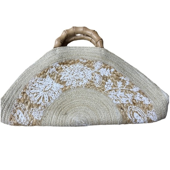 Antik Kraft Straw & Embroidered Lace Handbag – Bamboo Handle Boho Beach Bag - Picture 3 of 5